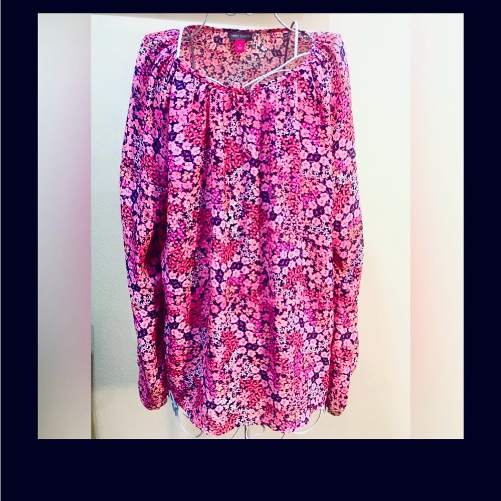 Vince Camuto Meadow Medley, printed keyhole, peasant top floral pink size XL.